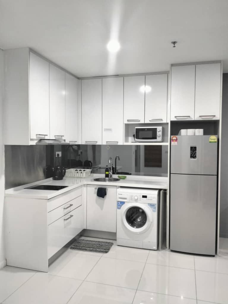 Signature Apartment At Mercu Summer Suites Klcc クアラルンプール エクステリア 写真